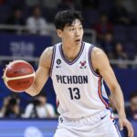 김임권 프로가 PBA 월드챔피언십 경기 중 집중하는 모습