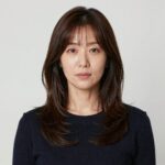 김혜수 55세 중단발 레이어드컷 볼륨 스타일링