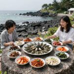 밴댕이회 제철 시기와 맛집 밴댕이회 제철 시기인 6월 강화도 청강호에서 제공하는 밴댕이회 접시와 반찬들