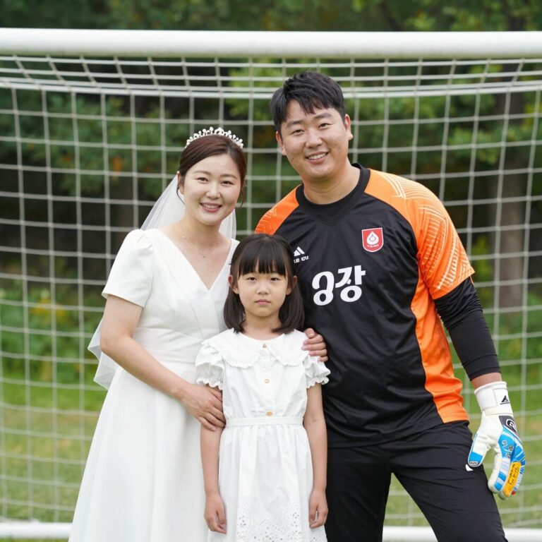 김승규 골키퍼가 아내와 딸과 함께 찍은 가족 사진. 결혼 후 행복한 일상을 보여준다.