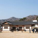 뱀사골 펜션 추천 베스트 4곳 비교 뱀사골 계곡이 보이는 펜션 전경 사진