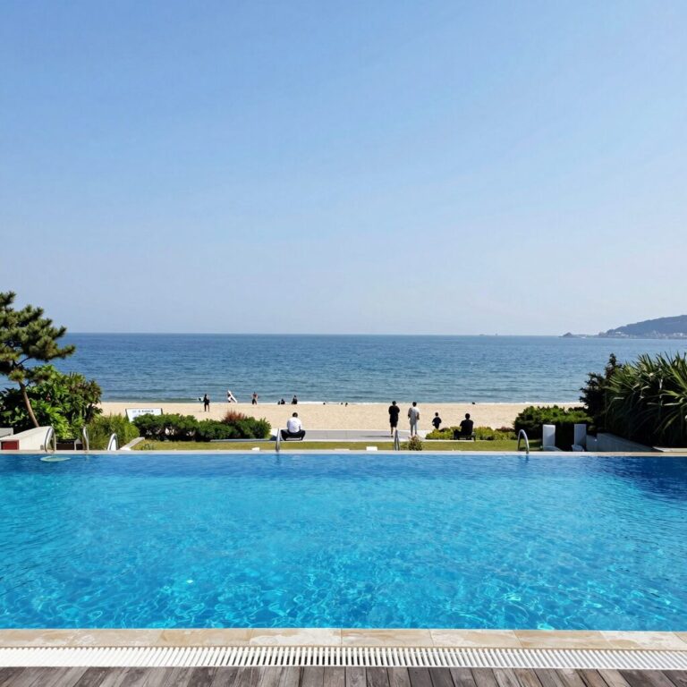 동해 풀빌라 하미스테이에서 바라본 오션뷰와 야외 수영장