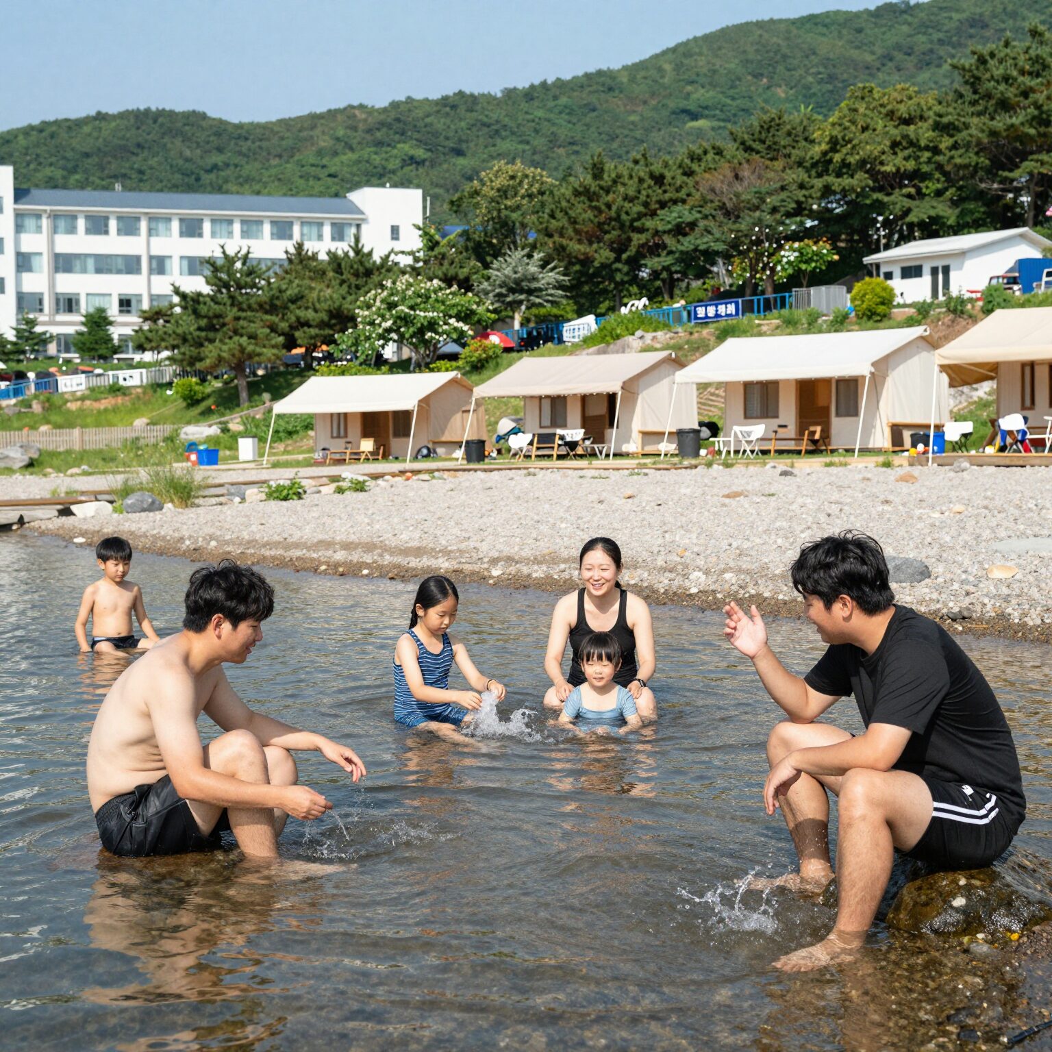 춘천 수상레저 글램핑장에서 즐기는 시원한 물놀이