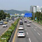 영동고속도로 실시간 CCTV 교통상황 확인법 영동고속도로 실시간 CCTV 화면으로 교통 흐름을 확인하는 모습